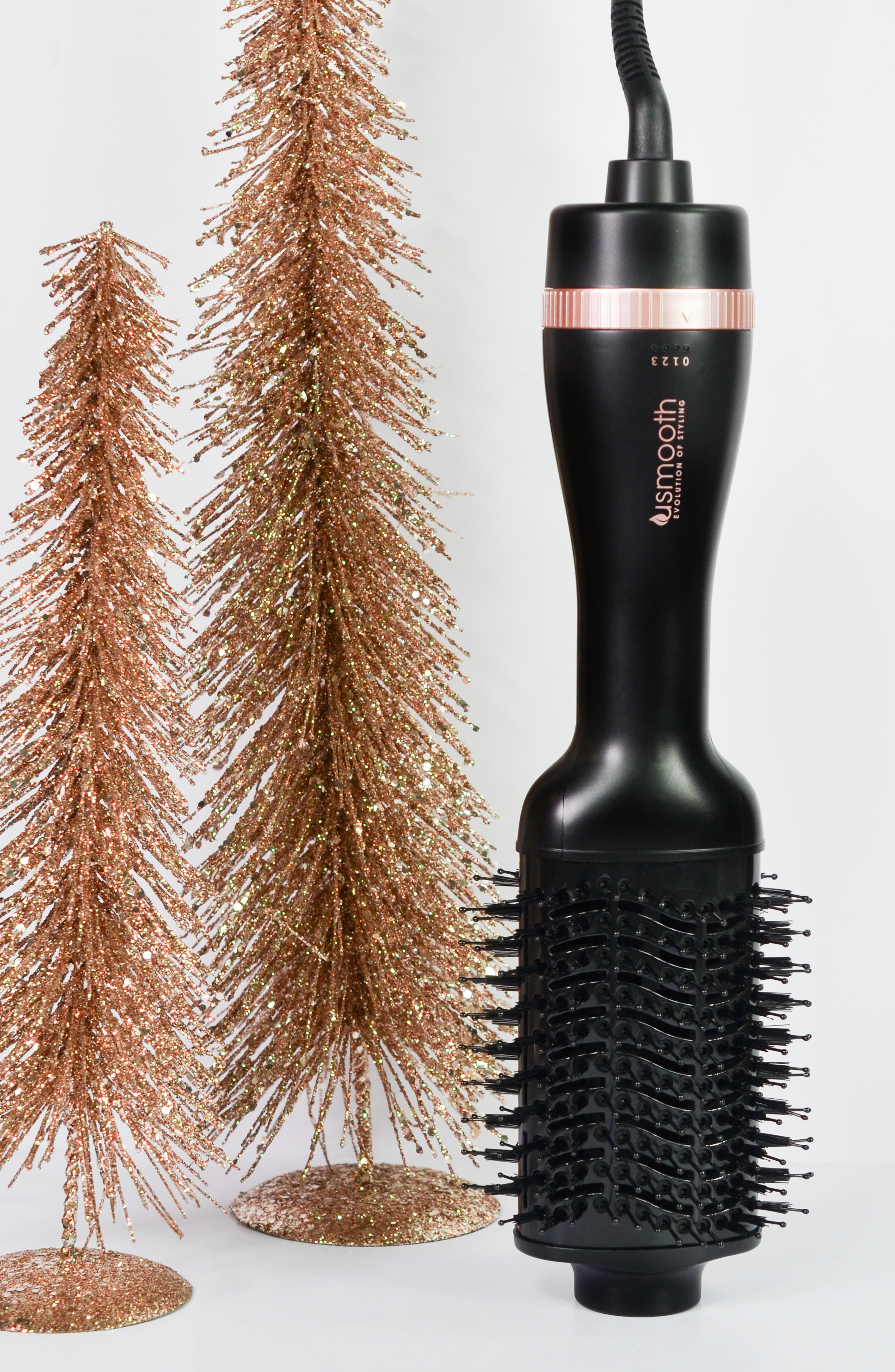 The best blow dry brush for stylist blowout hair!